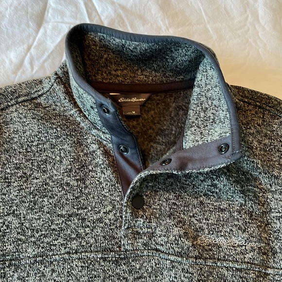 EDDIE BAUER Mens Medium 1/4 Snap Radiator Fleece Pullover Gray Warm Fall EUC - Picture 3 of 12